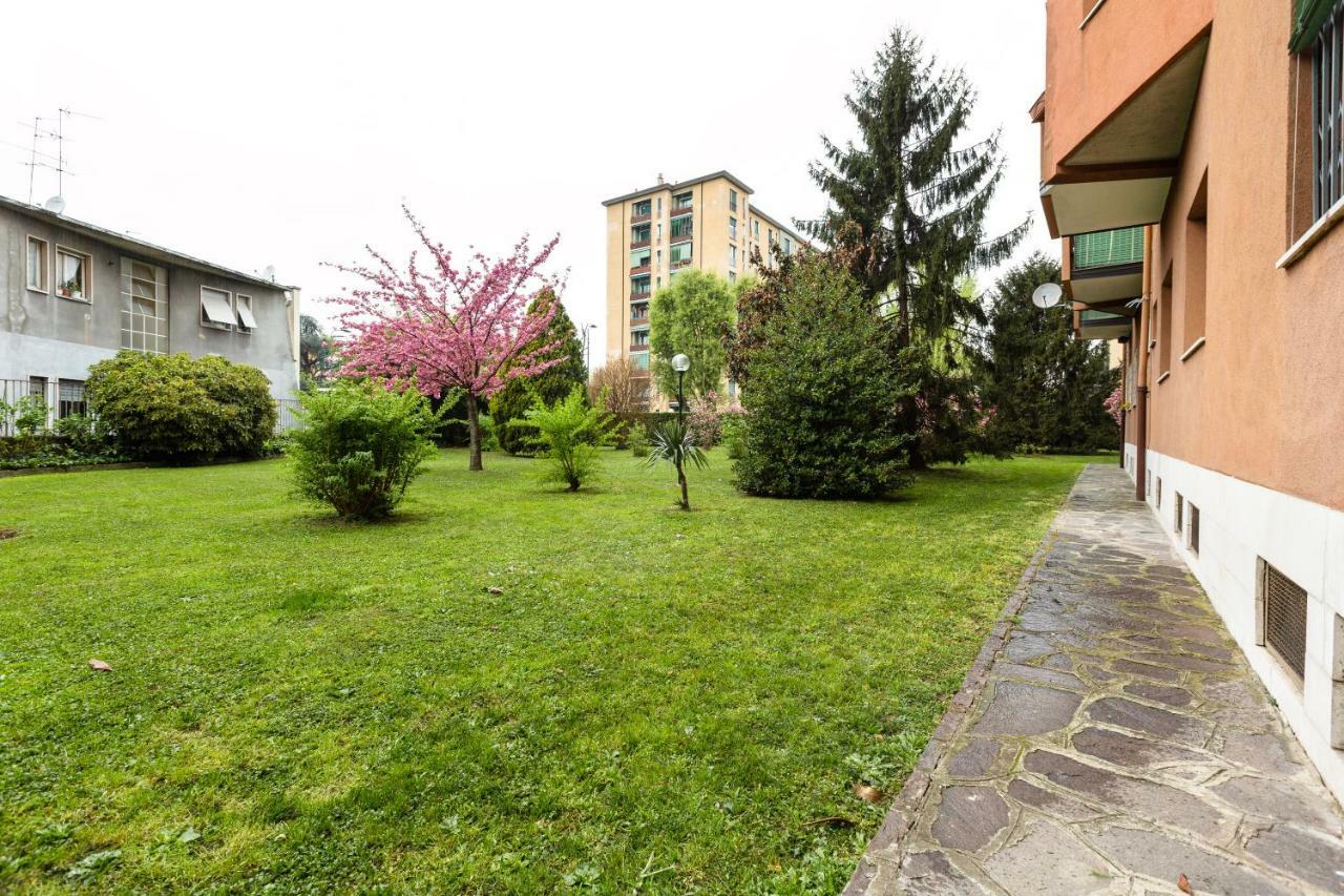 Renewed Balcony Flat With Green Garden Milan Exterior photo