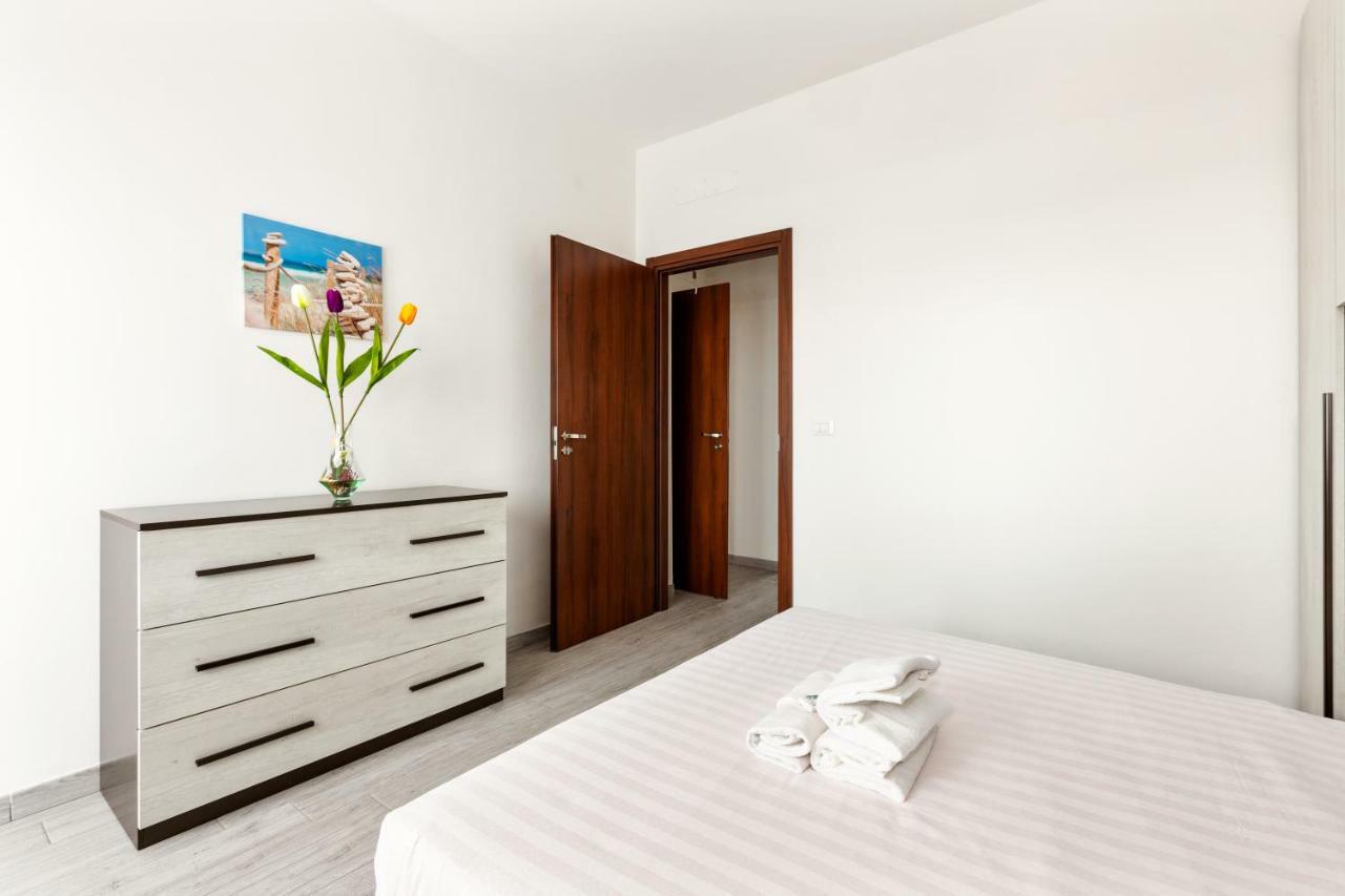 Renewed Balcony Flat With Green Garden Milan Exterior photo